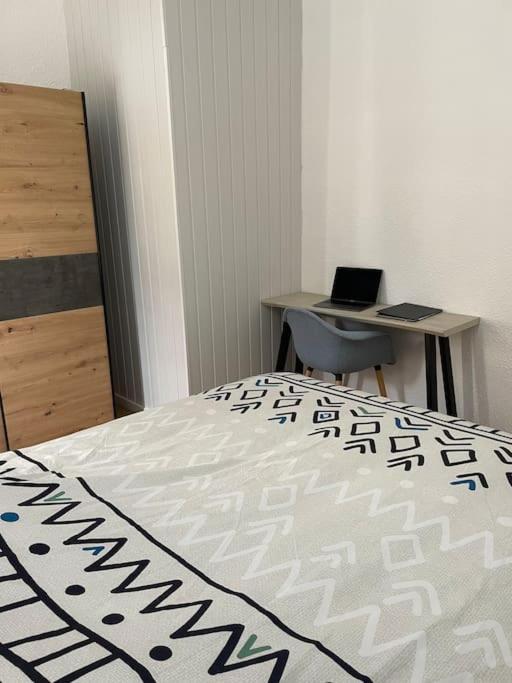 Bourbonne Les Bains, Appartement T2 Pour 2 Екстериор снимка